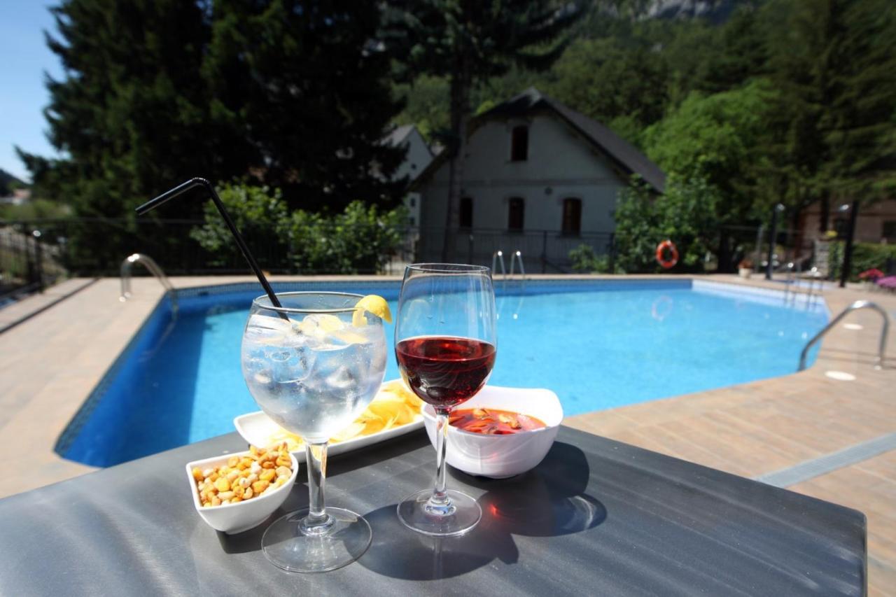 Hotel&Spa Real Villa Anayet Canfranc Esterno foto